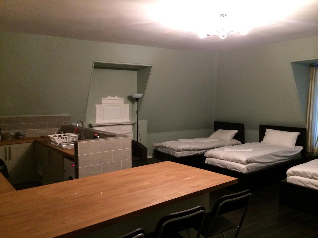 Duke Of Fife Hotel Barking  Bilik gambar